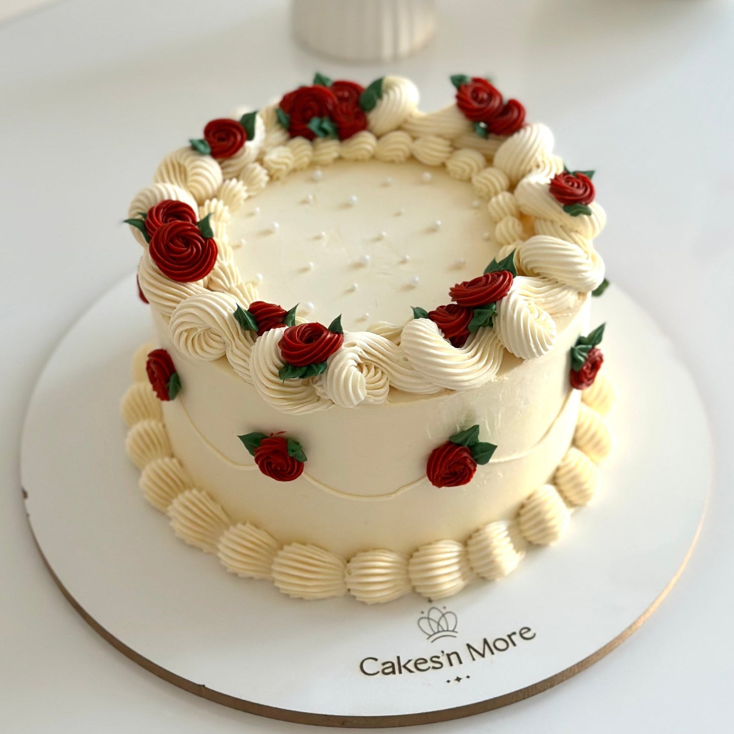 Red Roses Cake
