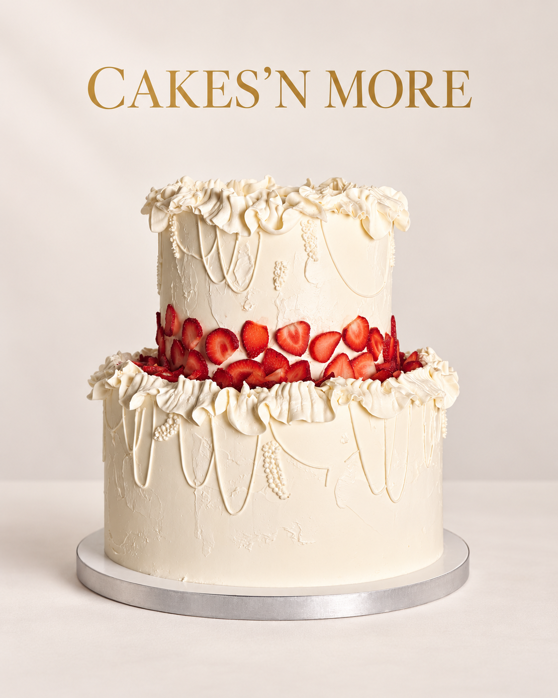 Wedding cake ivoire aux fraises